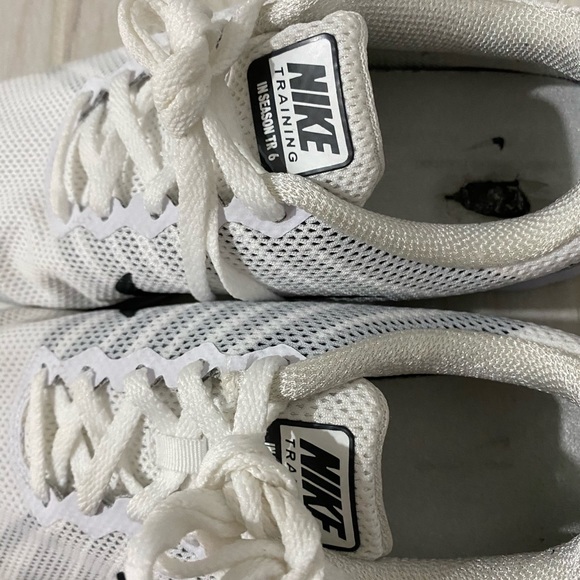 Nike shoes - Picture 5 of 7